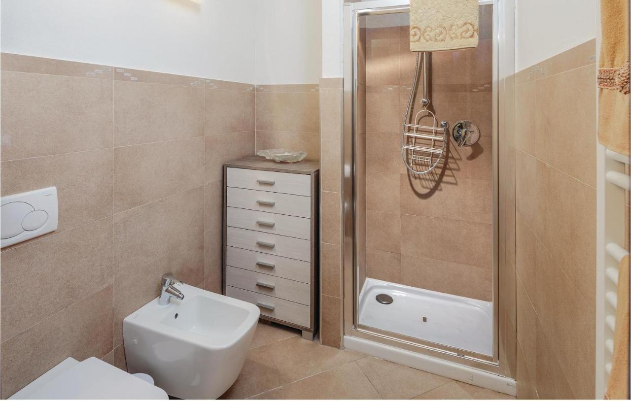 Beautiful Apartment In Pitelli -Sp- With Kitchen ลาสเปเซีย ภายนอก รูปภาพ